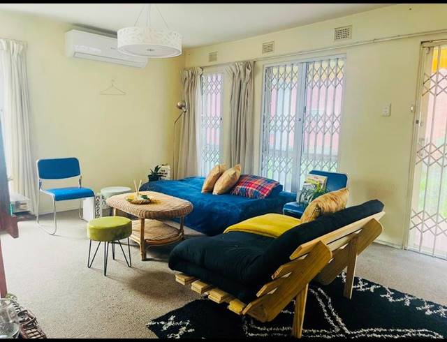 2 BEDROOM APARTMENT FOR SALE IN GLENWOOD